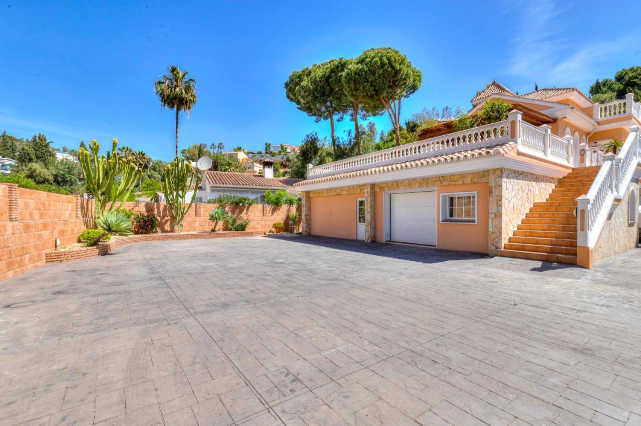 Fuengirola Villa Majestic มิฮาส ภายนอก รูปภาพ